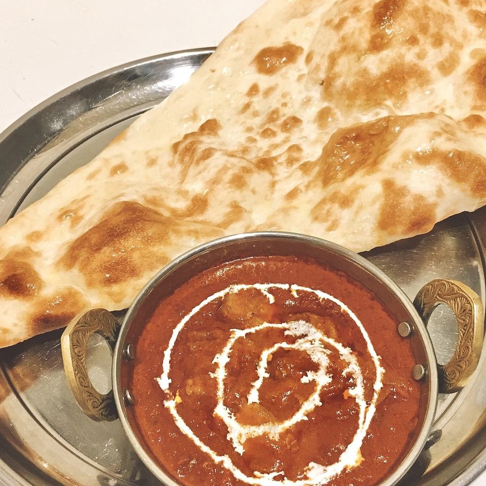 All-you-can-eat naan on weekdays !! Enjoy authentic Indian curry
