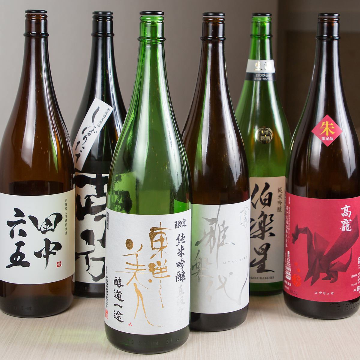 We offer a wide variety of drinks, including local Hakodate sake! Right next to Honmachi Station!