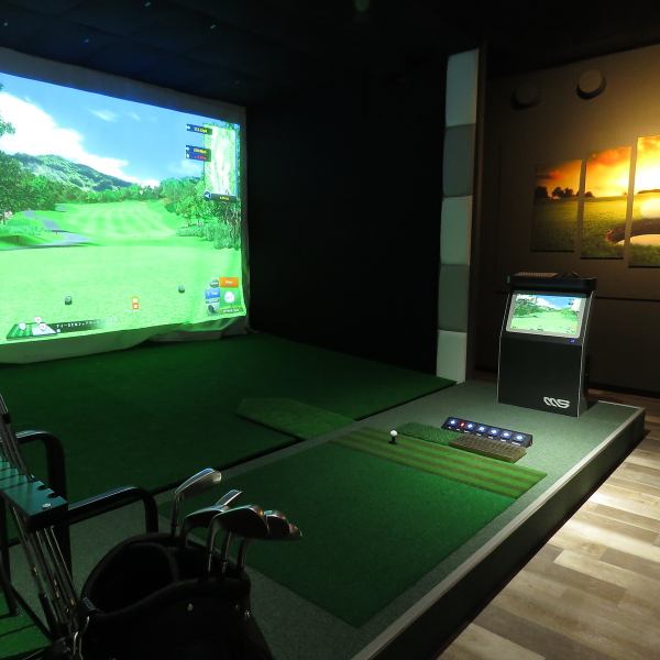 Reproduce the atmosphere of a real golf course with images and sounds!