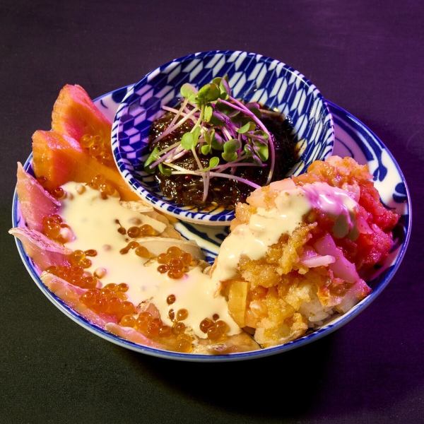 サカバ特製！サーモンづくしのこぼれ寿司