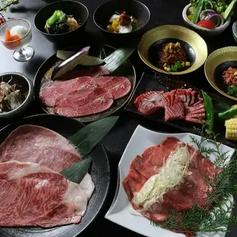 【プレミアム旬香コース】季節の旬野菜を使った料理や近江牛特選ロースなど全10品 10000円税込