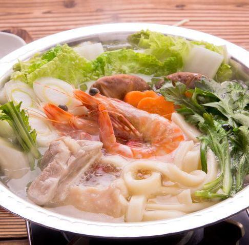 [All seasons] Seasonal udon sukiyaki set... 1,680 yen per person (1,848 yen including tax) (reservations accepted for 2 or more people)