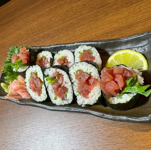生まぐろ大盛の最強鉄火巻き