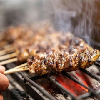 A [2-hour all-you-can-drink included] Great value banquet◎Charcoal-grilled chicken course [¥4000 → ¥2700]