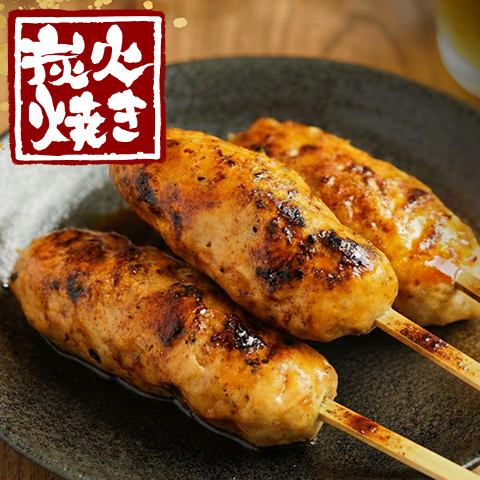 本店手工制作！炭烤肉丸配秘制酱汁