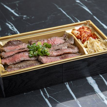 A5黒毛和牛ヒレ弁当