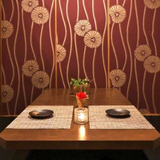 The simple yet playful interior has been well received by female customers, and it is also recommended for girls-only gatherings, joint parties, and moms-only gatherings. Private rooms are also available, so please use it for long drinking parties.