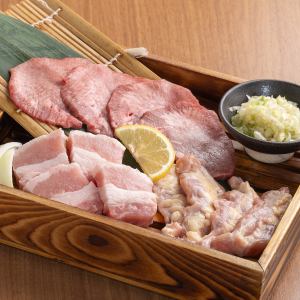 【ねぎ塩上牛タン/宮崎県産豚バラ/.みつせ鶏せせり】