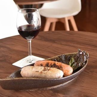 ソーセージ盛合せ