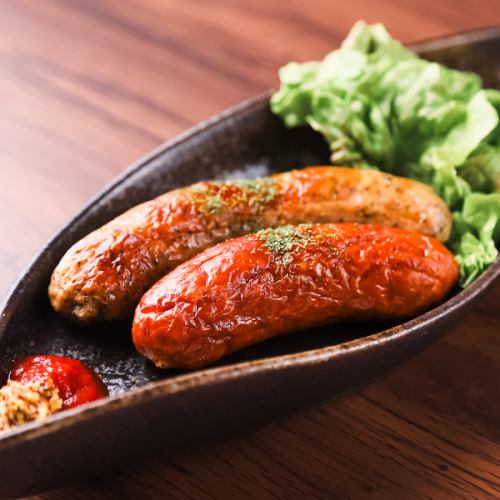 【ボリュームも満点】太くて大きなサイズで満足度◎なソーセージ盛合わせ