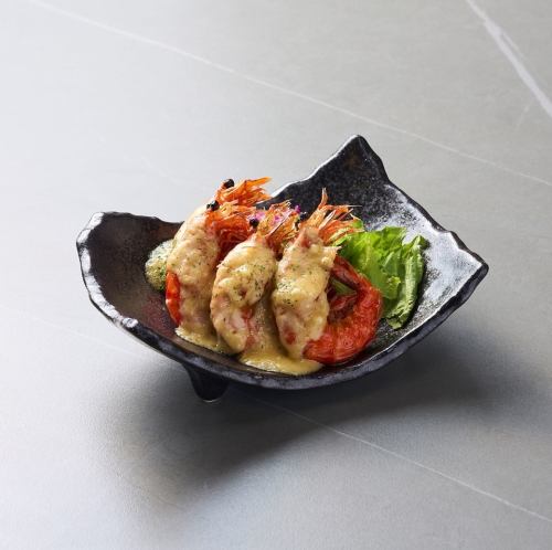 Deep-fried shrimp with head and wasabi mayonnaise