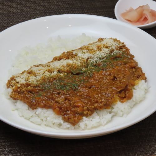 【スパイス香る自家製の味を堪能！】程よい辛さの自家製キーマカレーで特別なひと時を♪