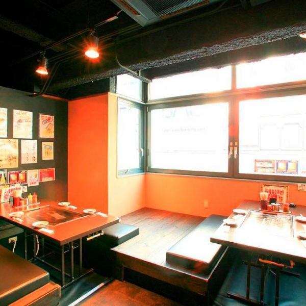 Seats are close when you come by a large number ♪ You can enjoy Shijo streets from big windows too!