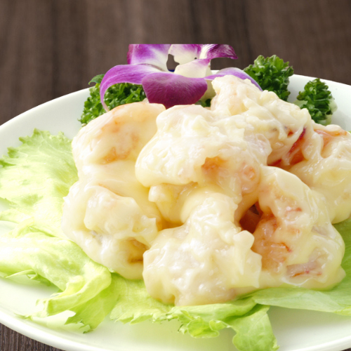 Juicy shrimp with mayonnaise
