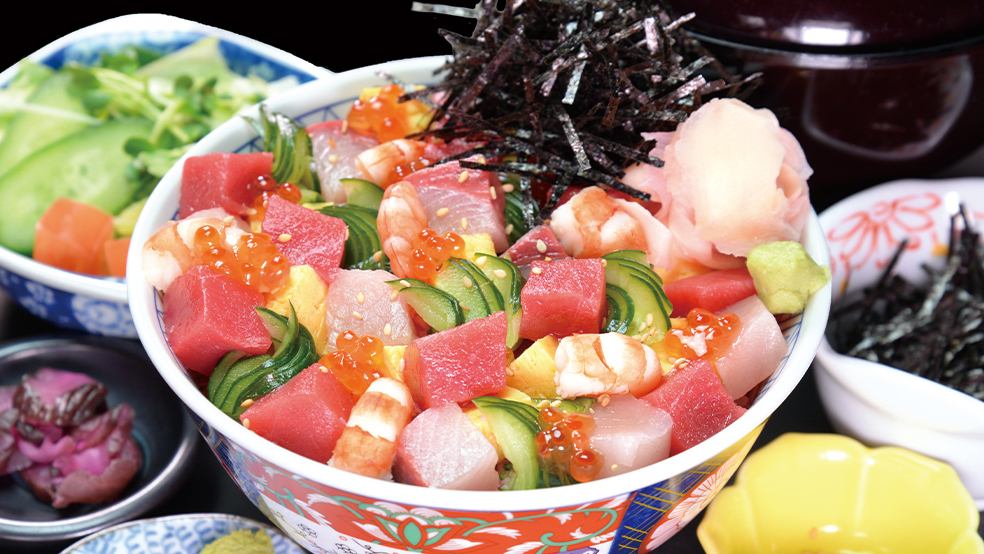 A premium chirashi dish made with red vinegar rice, carefully cooked from the ground up!