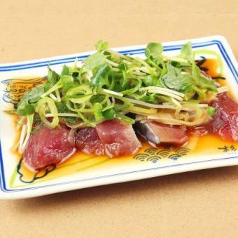 スペシャルとろかつお 薬味にまみれる