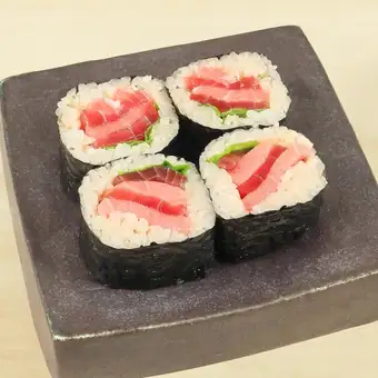A luxurious mille-feuille tekka roll containing fatty tuna.