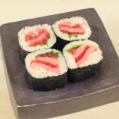 A luxurious mille-feuille tekka roll containing fatty tuna.