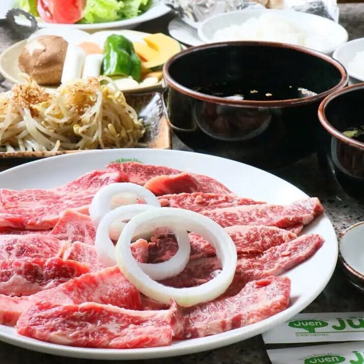 コスパ◎毎月29日は肉の日!!カルビ・ハラミが半額です!!