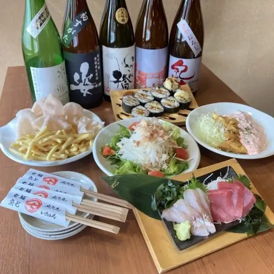 自慢のお刺身も入ったボリューム満点コースは3000円台～