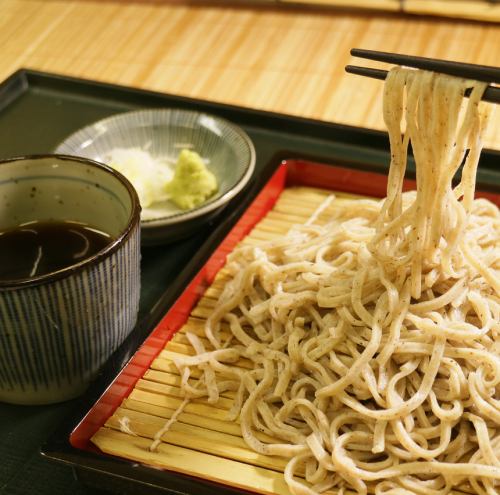 【栄養素たっぷりの自家製麺十割蕎麦】