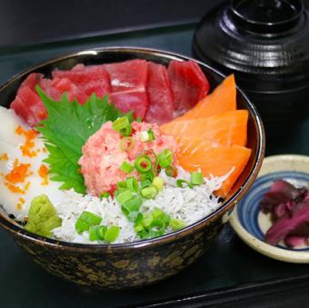 海鮮丼