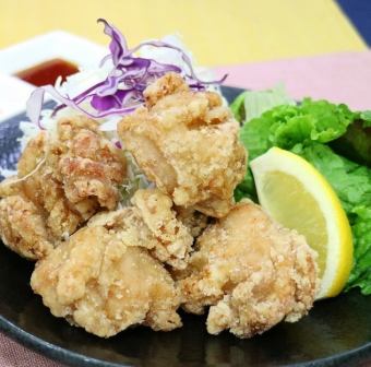 鶏のから揚げ