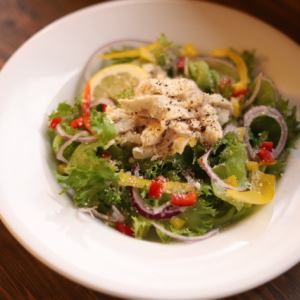 塩レモンチキンと彩り野菜のサラダごはん