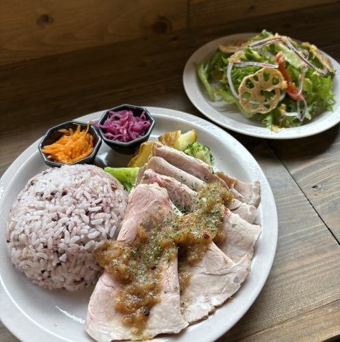 季節替 しっとりローストポーク和風オニオンソースプレート