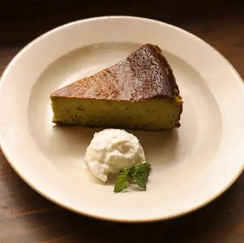 抹茶バスクチーズケーキ