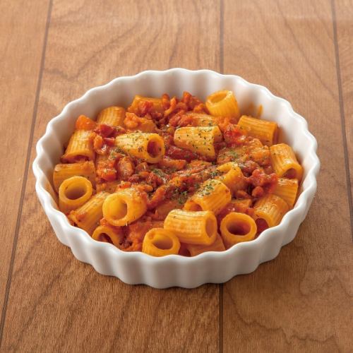 rigatoni with tomato sauce