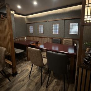 2F 8名様テーブル×1