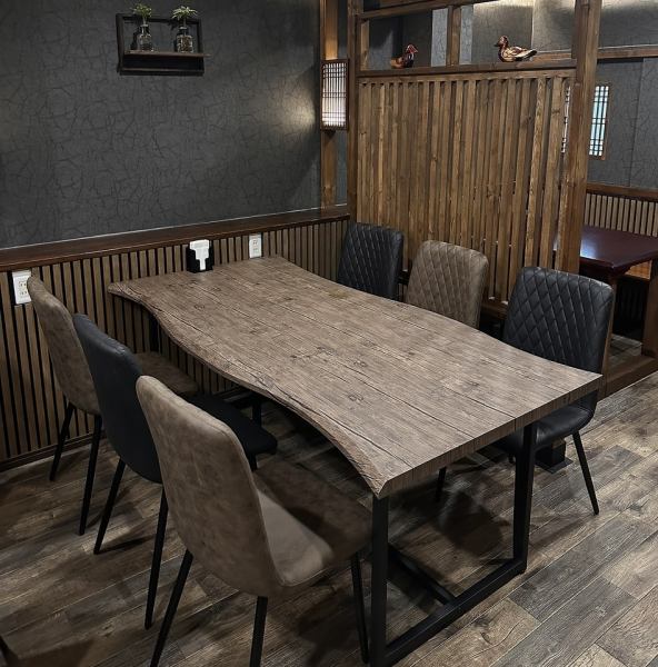 【2F席あり】ぜひ落ち着いた雰囲気の店内でごゆっくりお食事をお楽しみください♪