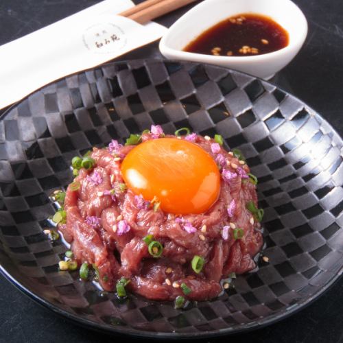 Wagyu beef yukhoe (cooked at low temperature)