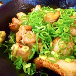 若鳥のネギ塩焼き　柚子胡椒