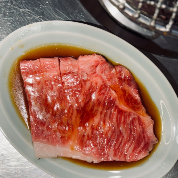 【他では味わえない味わい】一頭買い山形牛を贅沢にご提供しております☆