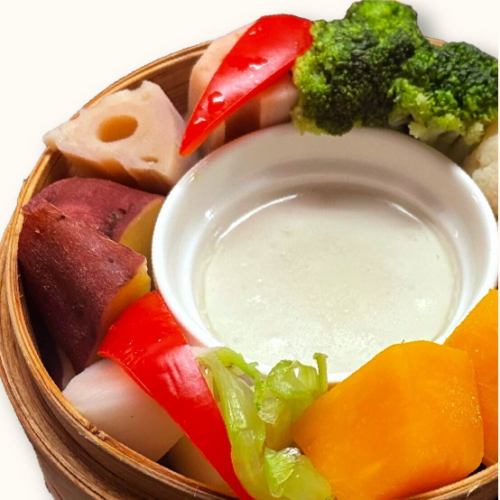 季節野菜のバーニャカウダせいろ蒸し