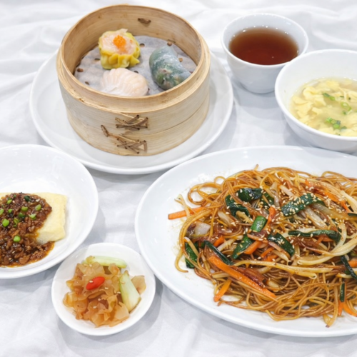 僅限工作日！選擇您的麵條午餐套餐