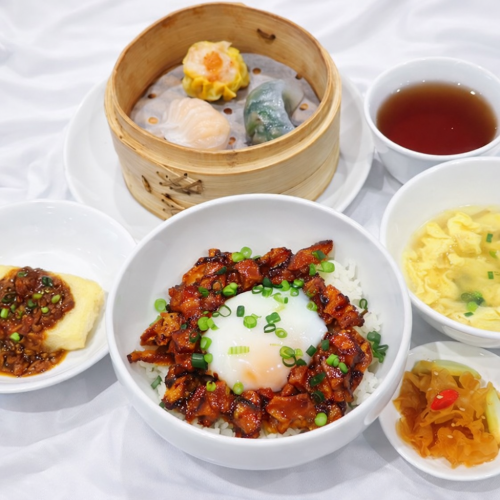 僅限工作日！選擇您的米飯午餐套餐