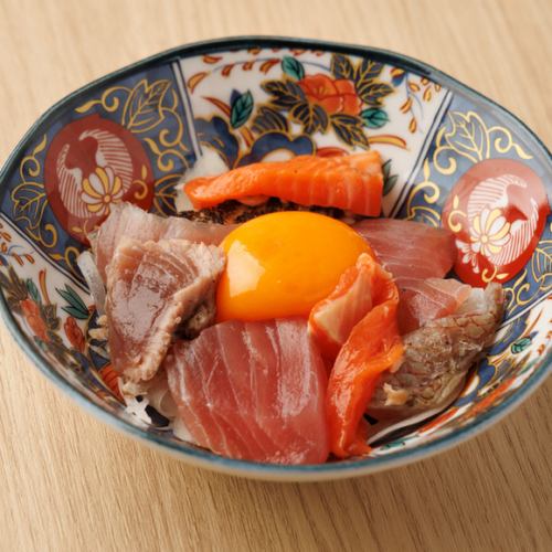 数量限定 海鮮ユッケ