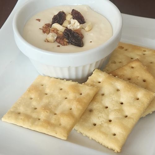 はちみつとクリームチーズの甘いチーズディップ