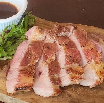 山形豚肩ロース肉の炭火焼き　150g