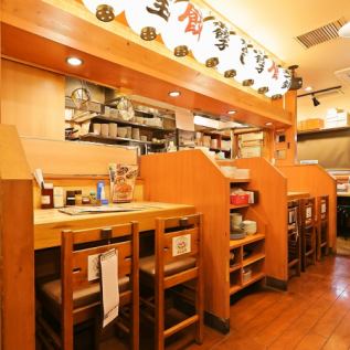 サク飲み・サク飯にぴったりのカウンター席！ お一人様も☆