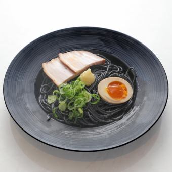 とんこつ焼き　黒ラーメン