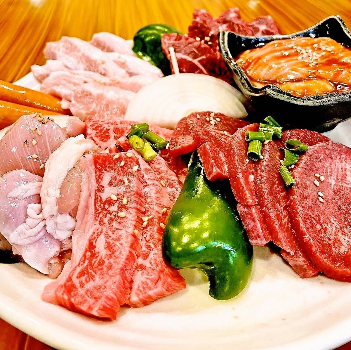 我们提供价格实惠的高品质肉类。我们设有儿童房！欢迎儿童光临本餐厅！