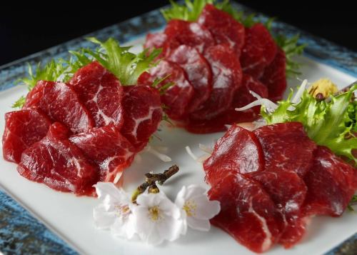 Sakura meat yukhoe