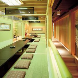 It is a tatami room that can accommodate parties of up to 40 people.It is also ideal for company banquets.