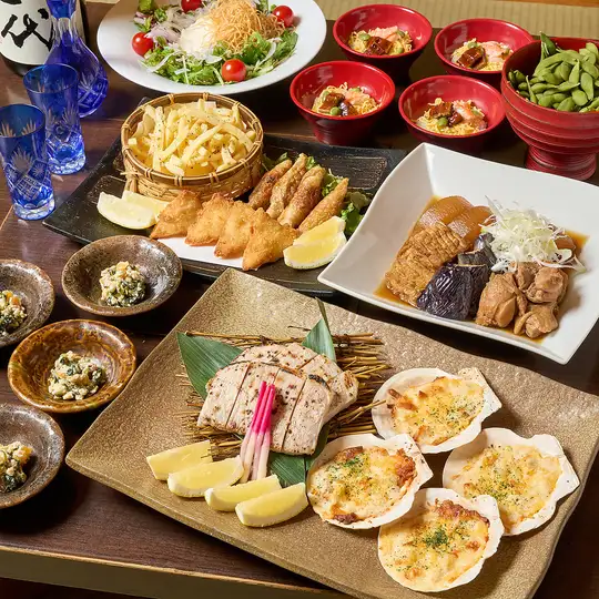 【120分飲み放題付／花】電話予約限定！鶏照焼やホタテグラタンを大皿でワイワイ堪能