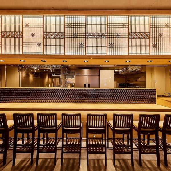 仲間と盛り上がる夜に♪ワイワイ楽しく時間をお過ごしいただけます！各種ご宴会に最適な大小様々なお席をご用意しております！お席のご相談も店舗までお問い合わせください！