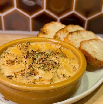 地鶏とかにみその自家製グラタン